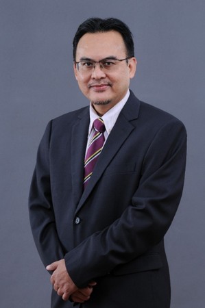 Assoc Prof Dr W Mohd Nazaruddin Hassan 
